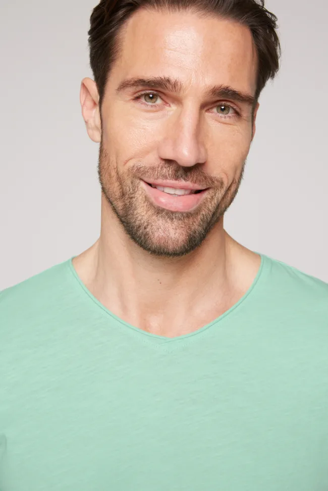 Herren CAMP DAVID & SOCCX Basic T-Shirt V-Neck mit Used-Kante sun aqua
