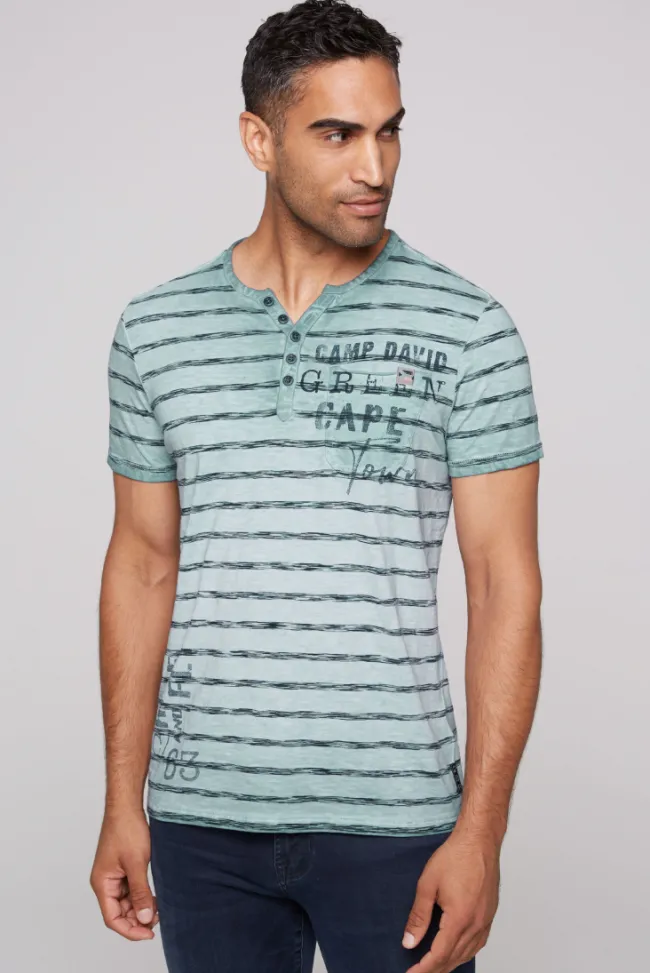 Herren CAMP DAVID & SOCCX Gestreiftes Henley-Shirt mit Brusttasche