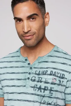 Herren CAMP DAVID & SOCCX Gestreiftes Henley-Shirt mit Brusttasche