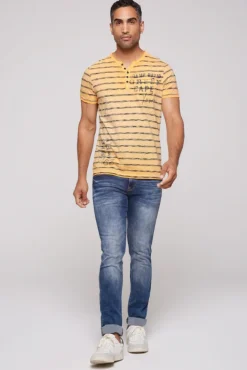 Herren CAMP DAVID & SOCCX Gestreiftes Henley-Shirt mit Brusttasche sunrise orange