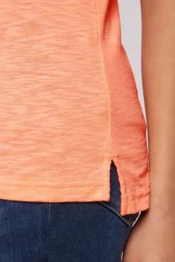 Damen CAMP DAVID & SOCCX Kurzarmpolo mit Print und Pailletten neon orange