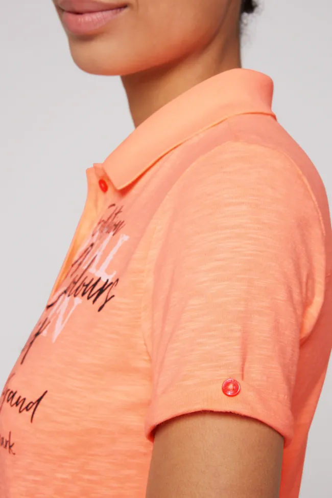 Damen CAMP DAVID & SOCCX Kurzarmpolo mit Print und Pailletten neon orange