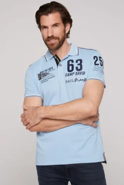 Herren CAMP DAVID & SOCCX Kurzarmpolo Pikee mit Logo Artworks summer blue