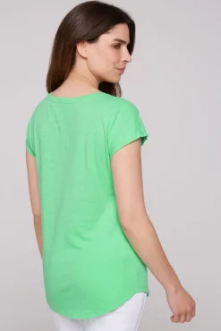 Damen CAMP DAVID & SOCCX Ärmelloses Shirt mit V-Ausschnitt und Artwork regatta green