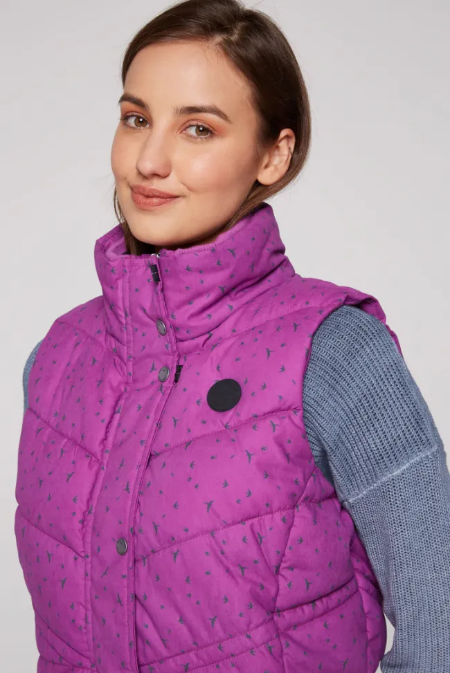 Damen CAMP DAVID & SOCCX Steppweste mit filigranem All Over Print iced berry