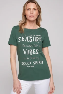 Damen CAMP DAVID & SOCCX T-Shirt mit U-Boot-Ausschnitt und Wording Print dark green