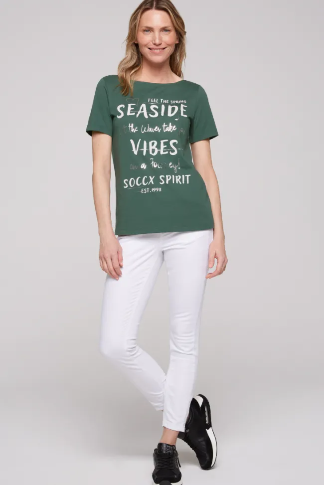 Damen CAMP DAVID & SOCCX T-Shirt mit U-Boot-Ausschnitt und Wording Print dark green