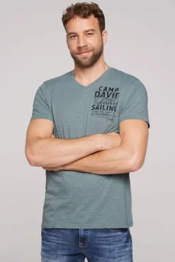 Herren CAMP DAVID & SOCCX T-Shirt mit V-Neck und Print grey green | S