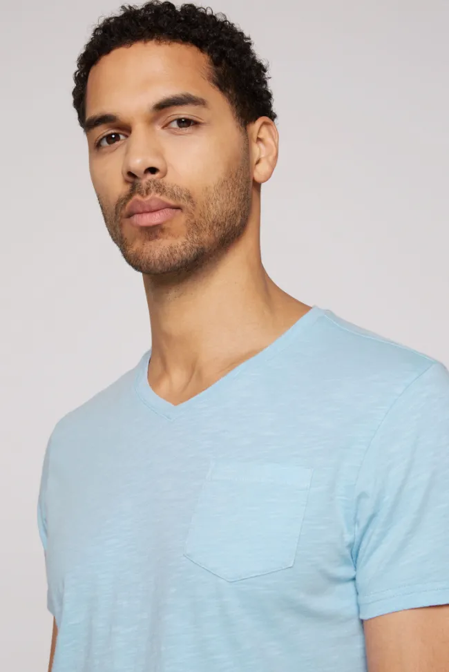 Herren CAMP DAVID & SOCCX T-Shirt V-Neck mit Brusttasche summer blue | S