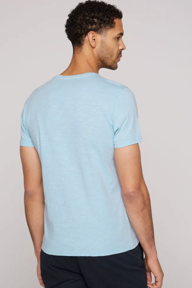 Herren CAMP DAVID & SOCCX T-Shirt V-Neck mit Brusttasche summer blue | S